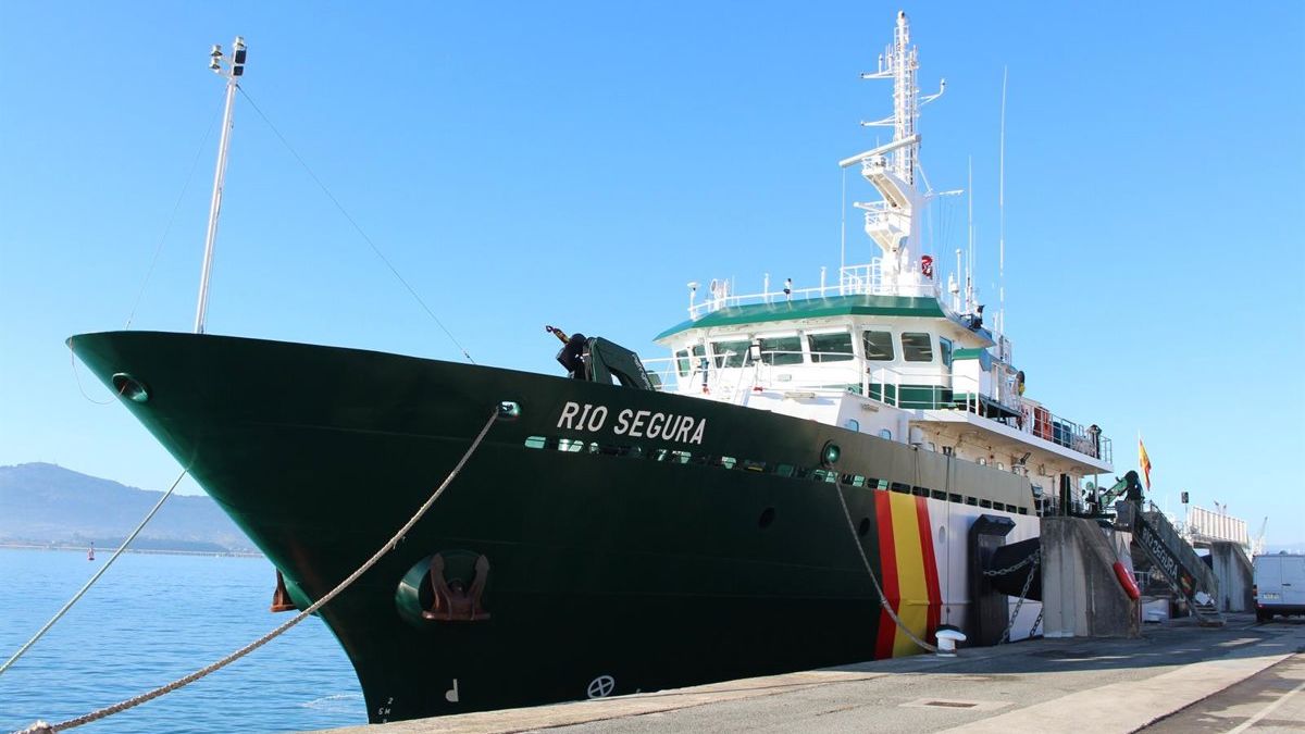 Recala en Melilla el mayor patrullero de la Guardia Civil contra la inmigración irregular