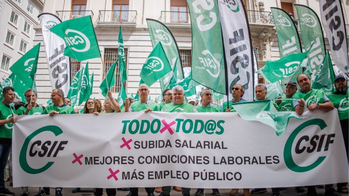 CSIF demanda al Ministerio de Función Pública por el retraso en la implantación teletrabajo