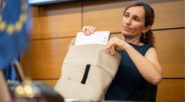 Mónica García dice que Cataluña puede recaudar el IRPF y preservar la caja común del sistema
