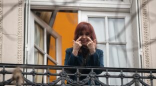 Cristina Fernández y otros condenados tendrán que pagar 265 millones por corrupción