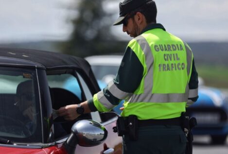 La DGT intensifica las pruebas para vigilar el consumo de alcohol y drogas en conductores