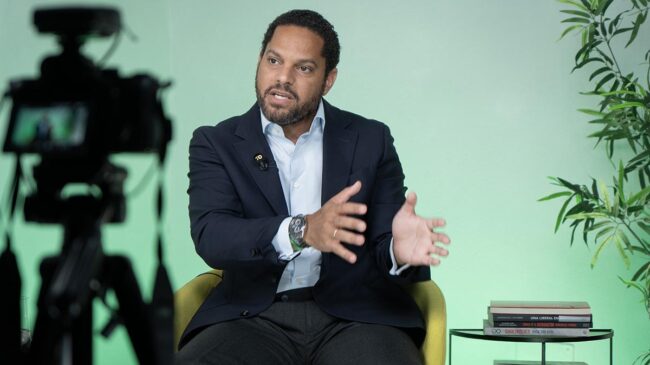 Ignacio Garriga: «No somos el coche escoba del PP, ni le daremos un cheque en blanco»