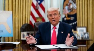 Trump anuncia aranceles del 30% para México por no haber frenado a los carteles del fentanilo