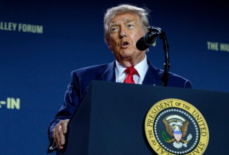 Trump habla con los líderes de Tailandia y Camboya para negociar un alto el fuego