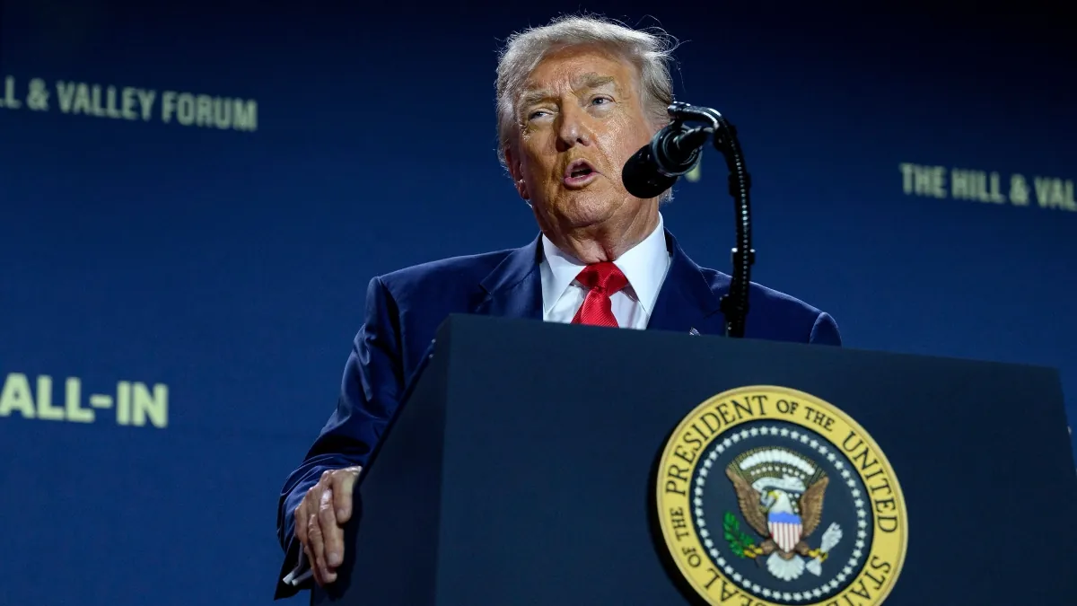 Trump impone aranceles del 50% a Brasil por el procesamiento de Bolsonaro