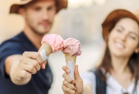 El verano transforma los hábitos alimentarios y de consumo de los españoles, según Just Eat
