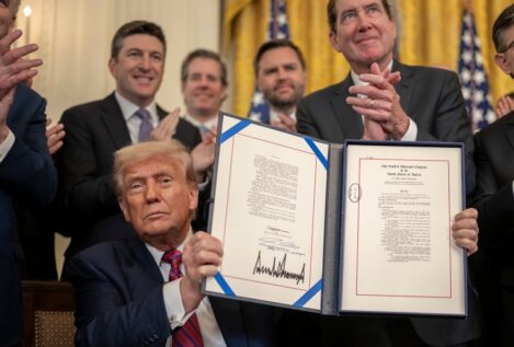 Trump presume de sus primeros seis meses de  mandato al frente de un país «renacido»