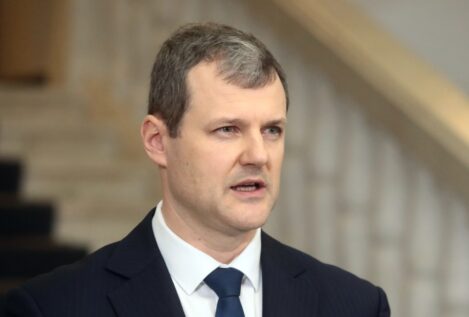 Dimite el primer ministro de Lituania por varios escándalos de corrupción