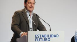 Mañueco defiende el valor del sector químico-farmacéutico en Castilla y León