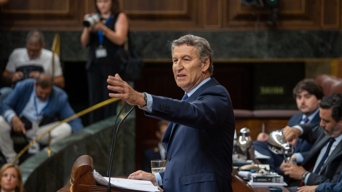 El cambio de discurso de Feijóo libera a los cargos regionales: «Ahora daremos más caña»