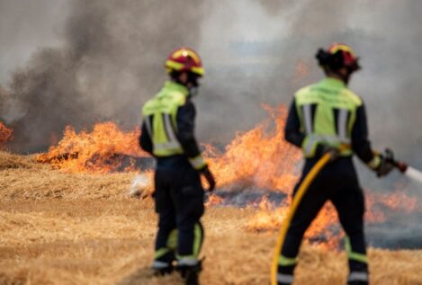 Varias explosiones provocan un incendio en una fábrica de baterías de litio de Guadalajara