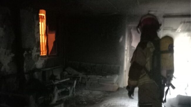 Hospitalizados dos educadores por un incendio en un centro de menores inmigrantes en Teruel