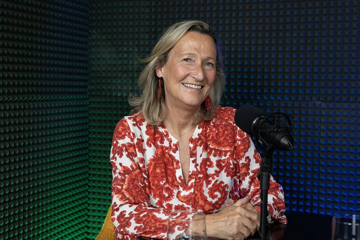 VÍDEO | Fuera de micrófono con Isabel Durán: «Es atroz que los partidos pongan periodistas en tertulias»