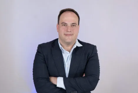 Javier Santacruz: «Muchos de los ajustes que Milei ha hecho en Argentina los veremos aquí»