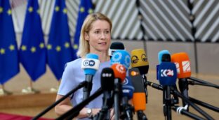 La UE ve «indefendible» la matanza de civiles en Gaza y amenaza con represalias