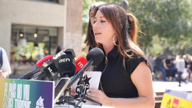 Echan a la diputada de la CUP Laure Vega por acercarse a Rufián para una coalición electoral