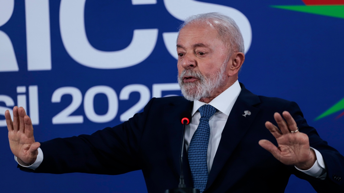 Lula dice que Bolsonaro mandó a su hijo a EEUU para pedir a Trump que le «salvara»