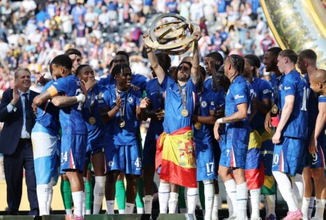 A Cucurella le cortan su cabellera catalana