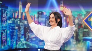 Cómo personalizar tu rutina de limpieza facial según Miren Ibarguren a los 45 años