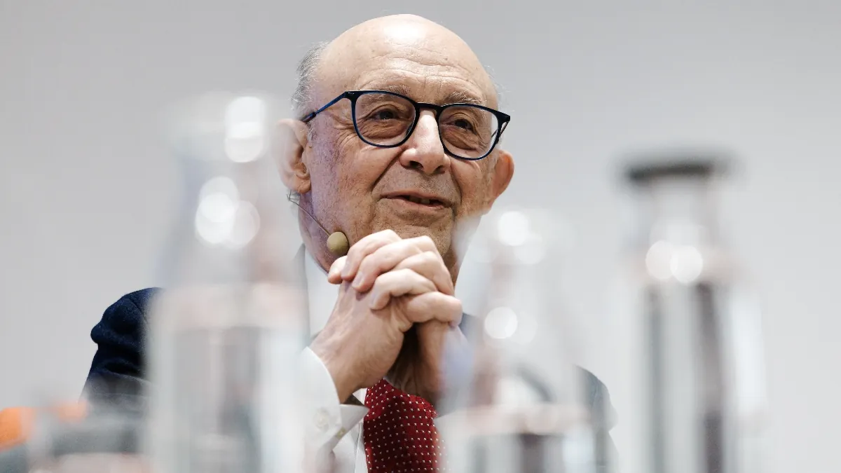 La trama del exministro Montoro maniobró para rebajar un 85% los impuestos a sus clientes