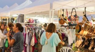 Ocho mercadillos de Cádiz que no te puedes perder este verano: tradición y encanto en cada parada