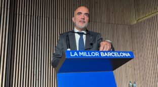 El líder del PP en Barcelona sufre un robo mientras hablaba con vecinos de seguridad