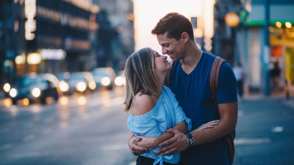 Pareja de enamorados | Canva