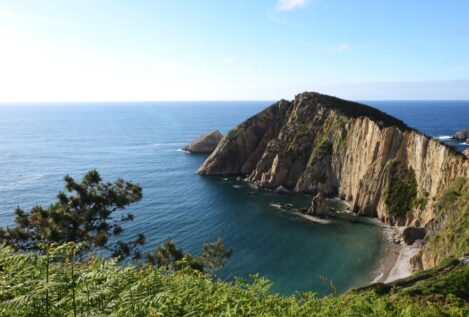 La regulación y el boom turístico desploman la oferta de vivienda en alquiler en Asturias