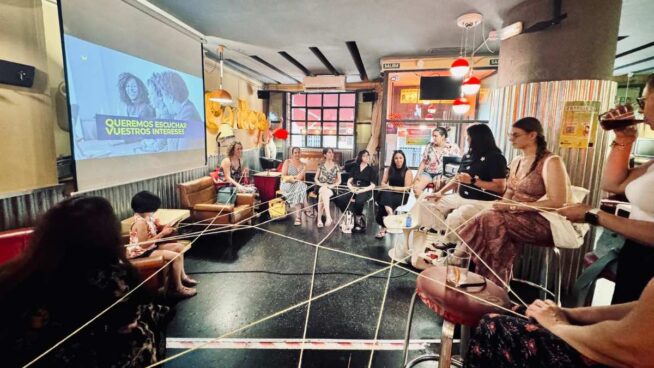'Women in AI', la comunidad que acerca la inteligencia artificial a las mujeres