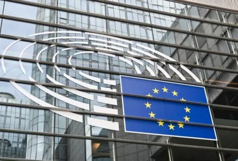 Un eurodiputado del PP impulsa el primer programa de escucha activa sobre el euro digital