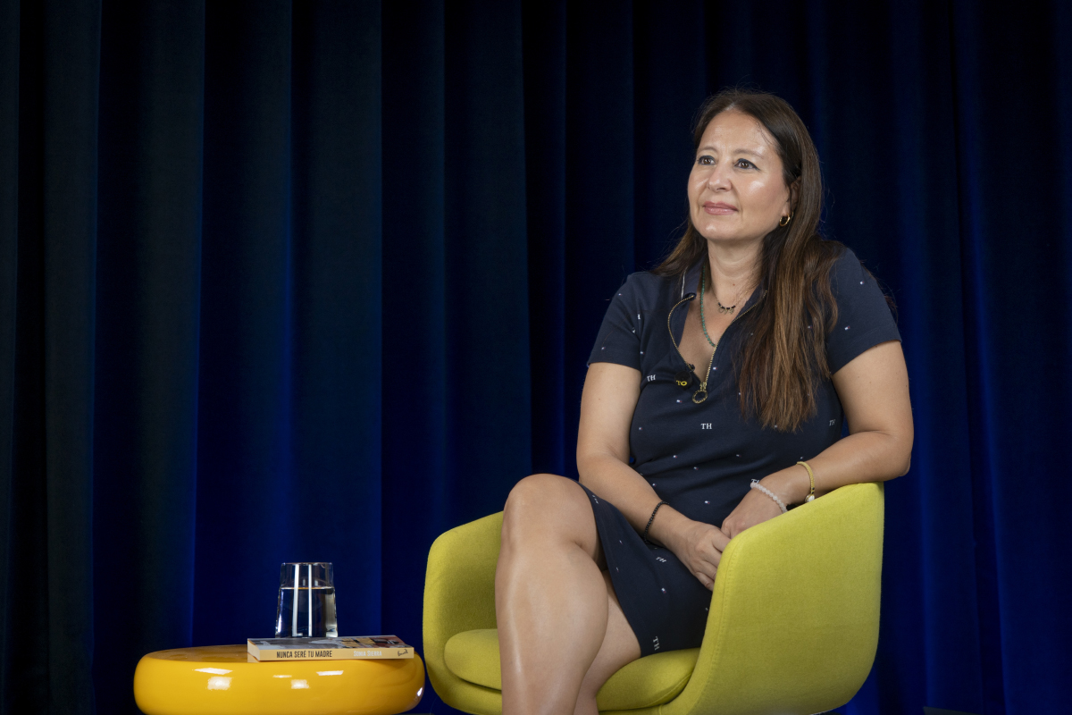 VÍDEO | Entrevista a Sonia Sierra: «La foto de Sánchez con Puigdemont sería un delirio»