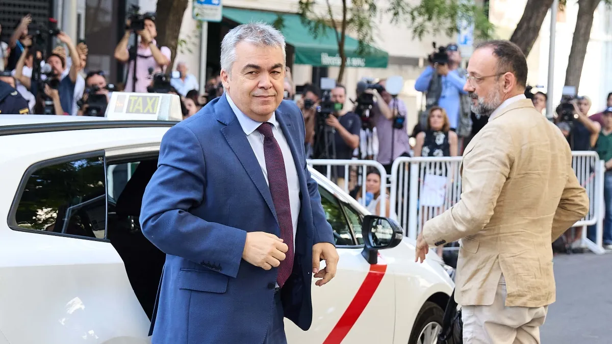 Santos Cerdán comunica al juez que su familia abandonará su domicilio en Madrid
