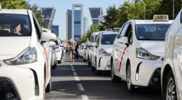 Sumar y Podemos exigen topar los precios de los seguros del taxi para que dejen de subir