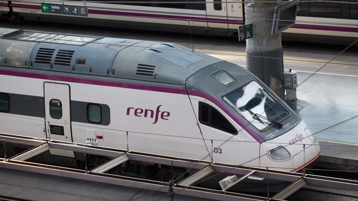 Renfe vuelve a cambiar a los responsables de sus negocios de Viajeros y de Mercancías