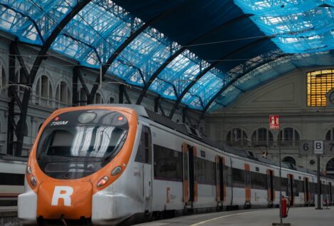 Renfe suspende todo el servicio de Rodalies en Cataluña por falta de seguridad