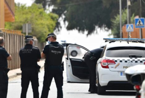 Condenado a 35 años de prisión un policía local de Ceuta por asesinar a su mujer