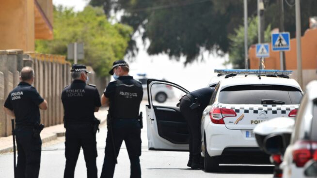 Condenado a 35 años de prisión un policía local de Ceuta por asesinar a su mujer