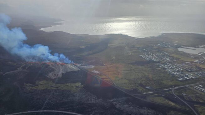 Una nueva erupción volcánica en Islandia obliga a evacuar a centenares de personas