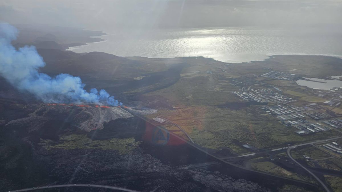 Una nueva erupción volcánica en Islandia obliga a evacuar a centenares de personas