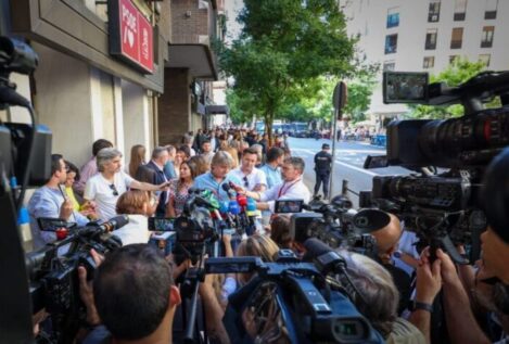 División en el PSOE de Castilla y León: los alcaldes presionan a Sánchez ante el temor a un descalabro