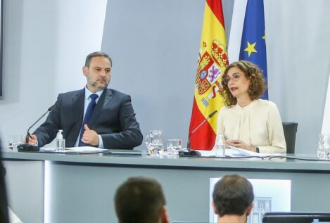 Ábalos carga contra Montero: «Esta que va por ahí presumiendo de ejemplaridad conmigo»