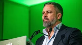 Vox pide la retirada del pasaporte a David Sánchez para evitar «su posible fuga» a Japón