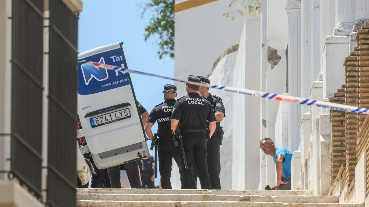 Mueren dos trabajadores tras caerse el techo de una obra en Alcalá de Guadaíra (Sevilla)