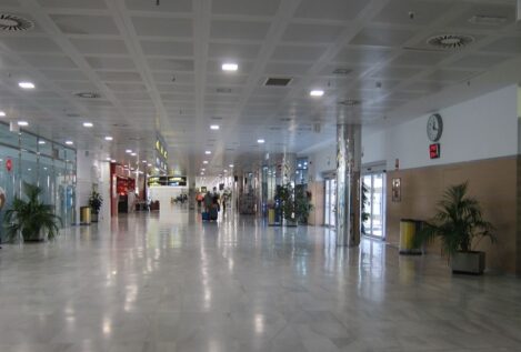 Registran 13 réplicas del terremoto de Almería, que deja daños materiales en el aeropuerto