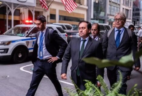 El ministro Albares se gastó 180.000 euros en un viaje de cuatro días a Nueva York