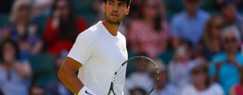 Un imparable Alcaraz arrolla a Norrie para alcanzar las semifinales de Wimbledon