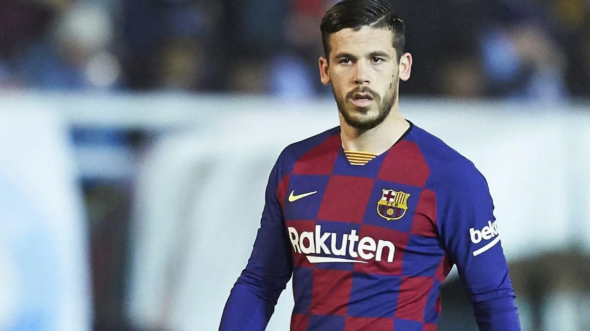 Un exjugador del Barça ingresado «grave» tras ser mordido por un perro en los genitales
