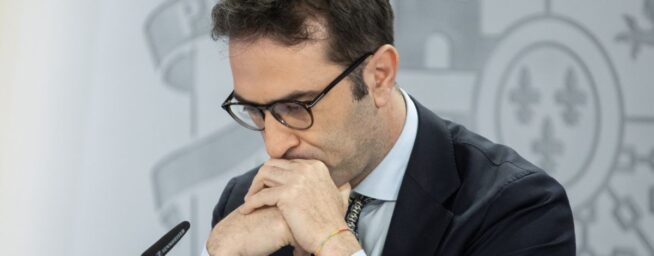 Bruselas expedienta a España por las trabas a la opa de BBVA a Sabadell