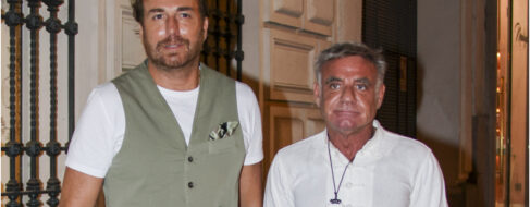 La casa de Joaquín Torres en Madrid que todos quieren: jardín dentro del salón y cocina de lujo