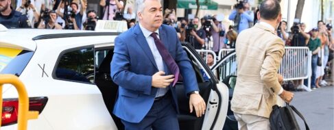 Cerdán imitó el método 'pizzini' de la mafia siciliana: pidió comunicarse solo con papelitos